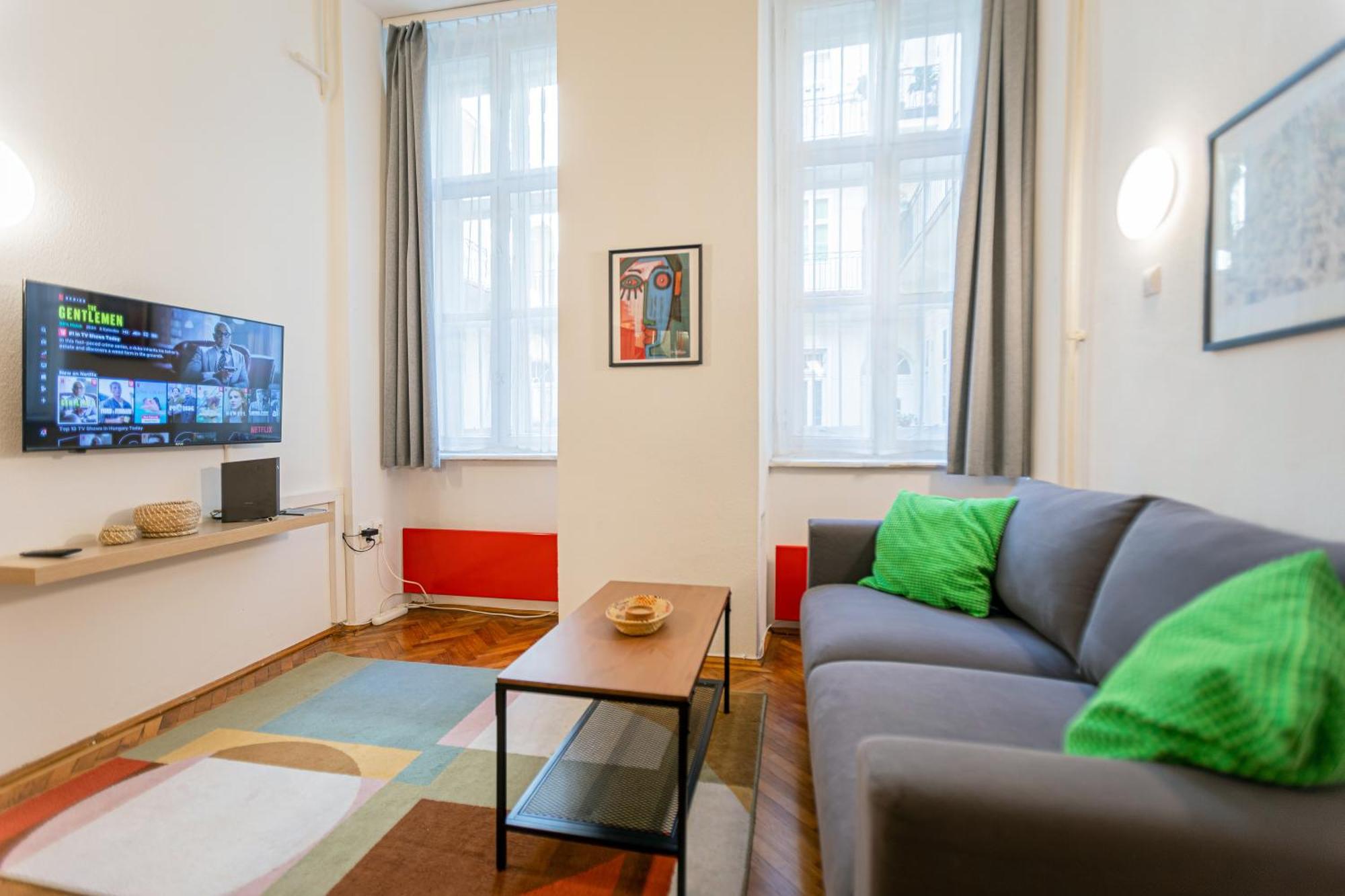 Dorotea - Cosy In The Heart Of * Budapešť